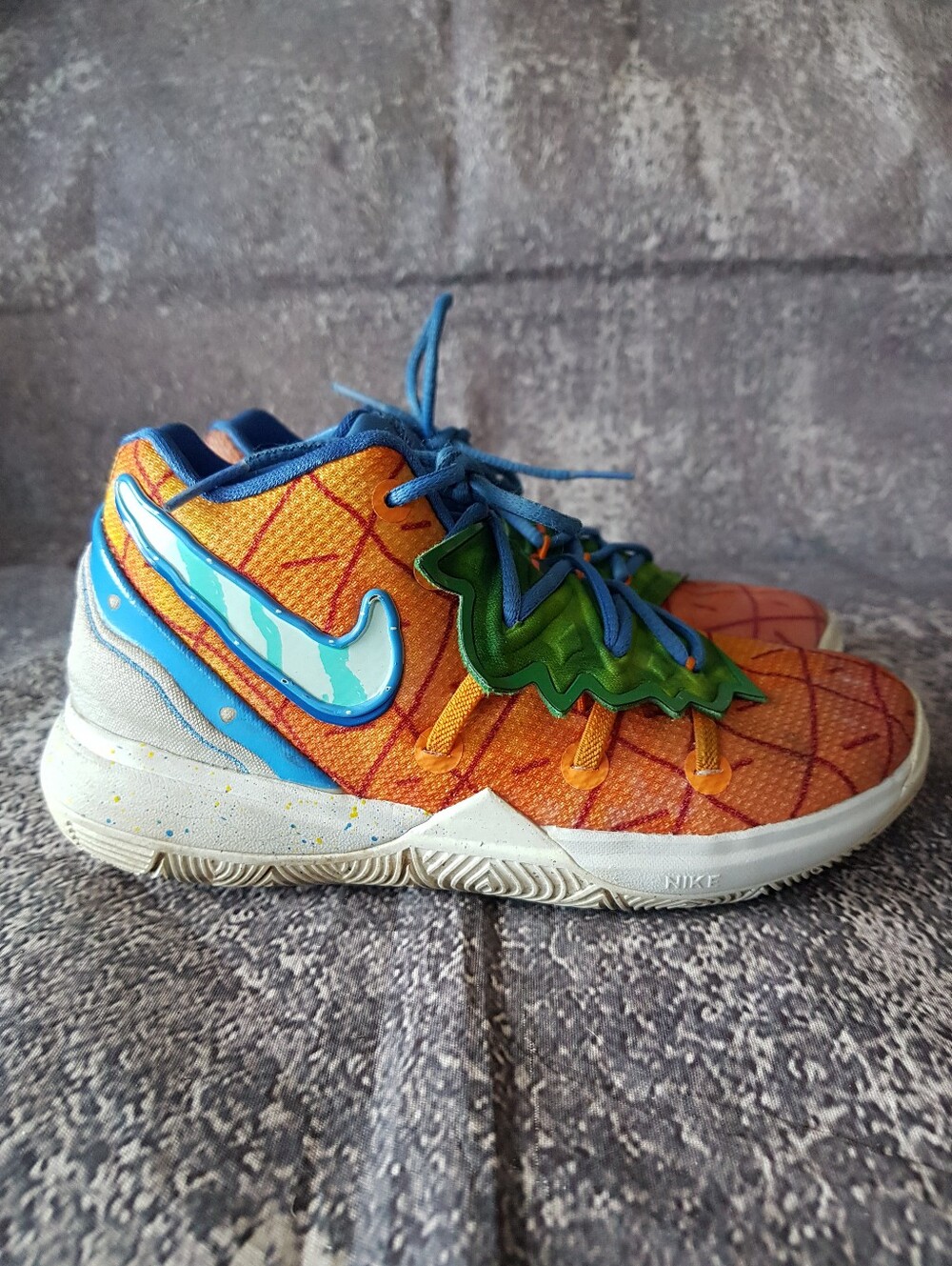 SpongeBob SquarePants x Nike Kyrie 5 PS 'Pineapple House' Nike CN4501-800 shoe